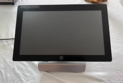 15英寸十点触摸屏，可扩双盘NAS：HP RP9 g1 9015测评