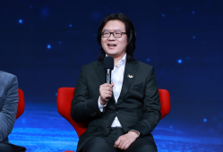 《对话》精选｜中国大模型凭何成为全球AI底座？