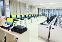 信息技术教师不怕上课，怕的是管理机房