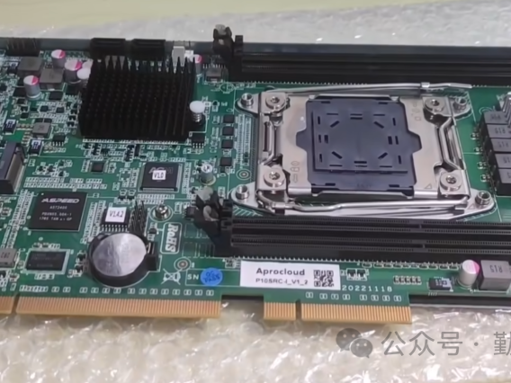 这张"显卡"居然能装18核CPU？全球最小X99主板惊艳亮相！