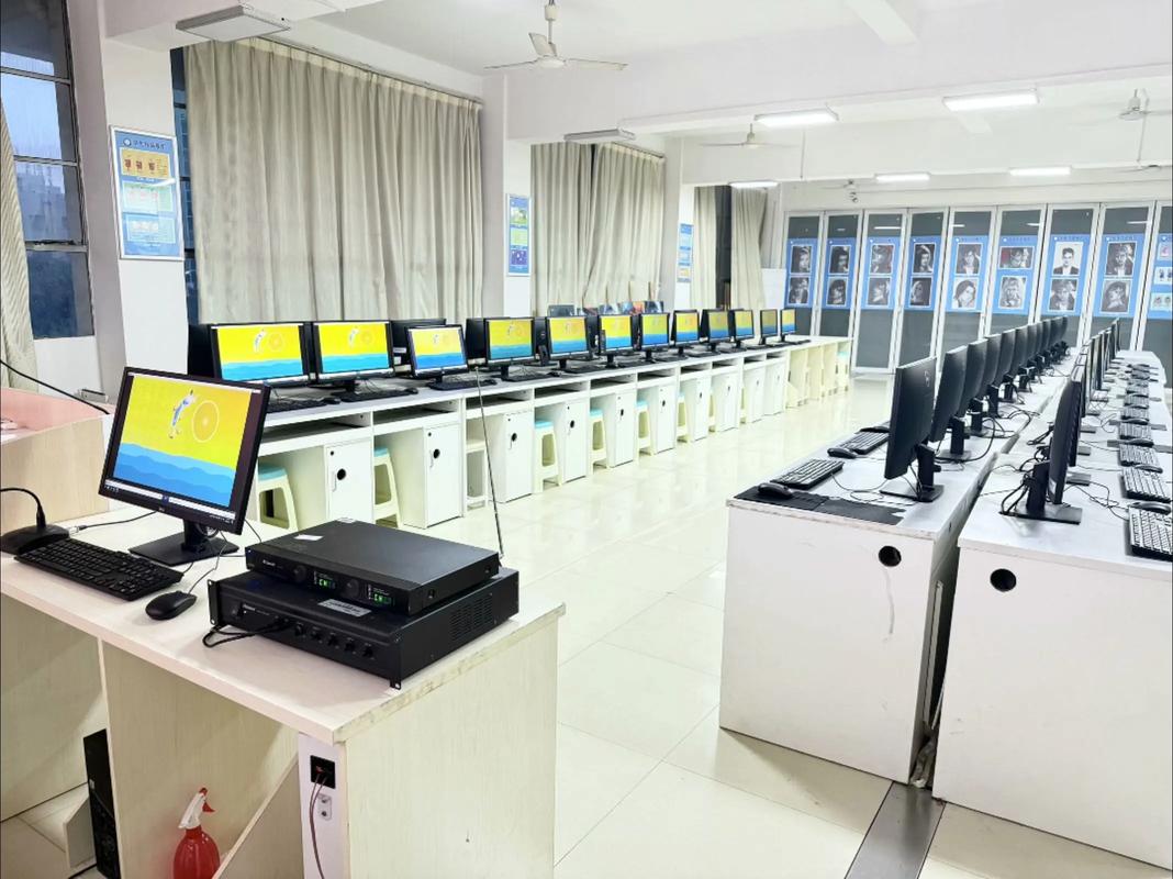 信息技术教师不怕上课，怕的是管理机房